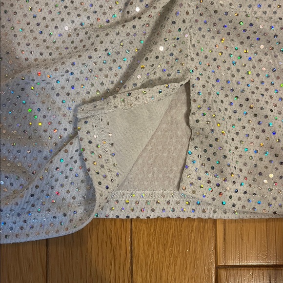 White sparkly holographic mini skirt - Picture 2 of 4